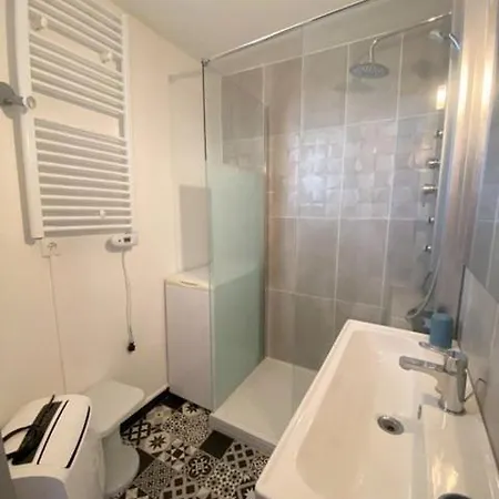 Apartment Cosy Avec Tres Belle Vue Sur La Et Parking Prive 4gp162 Le Barcares